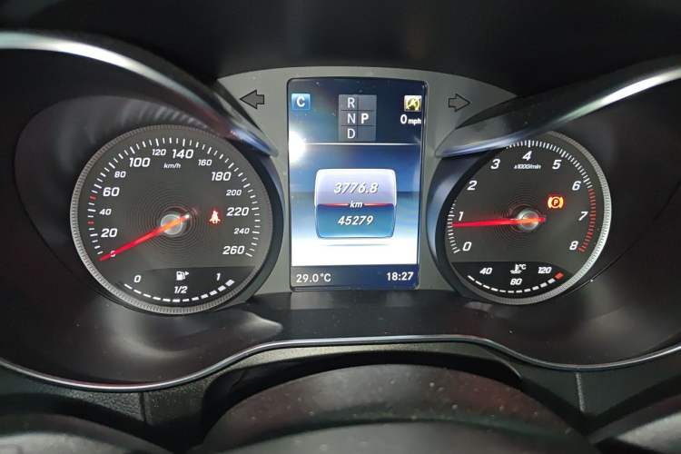 Used Mercedes-Benz GLC 2019 GLC 260 L 4MATIC Luxury Model Instrument Cluster