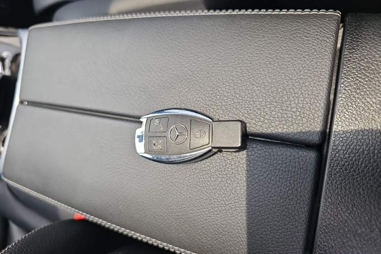 Used Mercedes-Benz GLC 2019 GLC 260 L 4MATIC Dynamic Model Interior 1