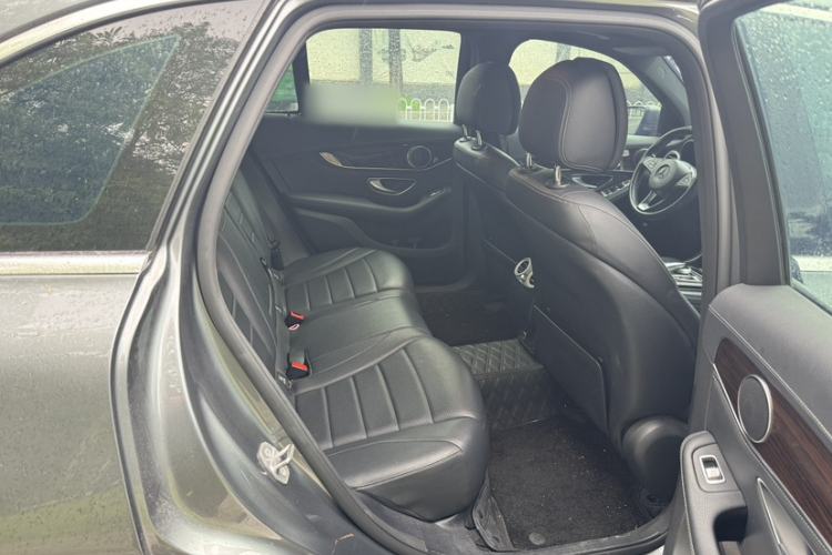 Used Mercedes-Benz GLC 2019 Facelift GLC 260 L 4MATIC Luxury Model Interior 6