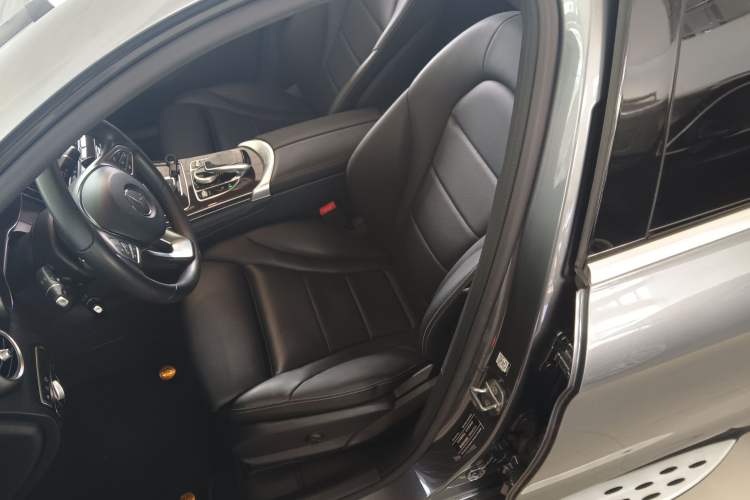Used Mercedes-Benz GLC 2019 Facelift GLC 260 L 4MATIC Luxury Model Left Front Seat