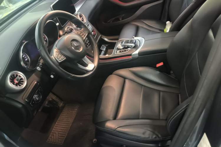 Used Mercedes-Benz GLC 2019 GLC 260 L 4MATIC Dynamic Model Left Front Seat