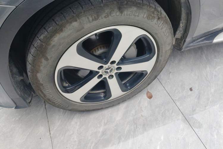 Used Mercedes-Benz GLC 2019 Facelift GLC 260 L 4MATIC Luxury Model Left Front Wheel Hub