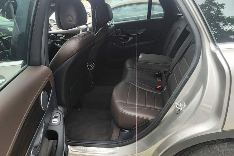 Used Mercedes-Benz GLC 2019 GLC 260 L 4MATIC Dynamic Model Left Rear Seat