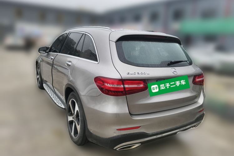 Used Mercedes-Benz GLC 2019 Facelift GLC 260 L 4MATIC Luxury Model Rear Left 45 Deg