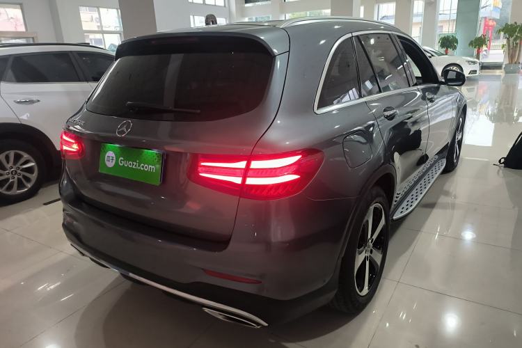 Used Mercedes-Benz GLC 2019 Facelift GLC 260 L 4MATIC Luxury Model Rear Right 45 Deg