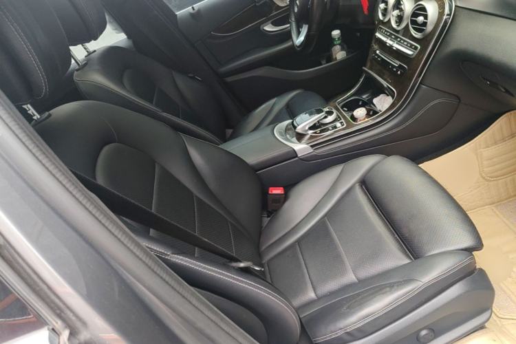 Used Mercedes-Benz GLC 2019 Facelift GLC 260 L 4MATIC Luxury Model Right Front Seat