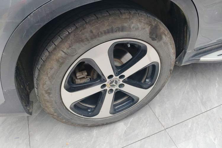 Used Mercedes-Benz GLC 2019 Facelift GLC 260 L 4MATIC Luxury Model Right Rear Wheel Hub