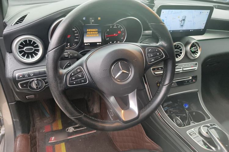 Used Mercedes-Benz GLC 2019 Facelift GLC 260 L 4MATIC Luxury Model Steering Wheel