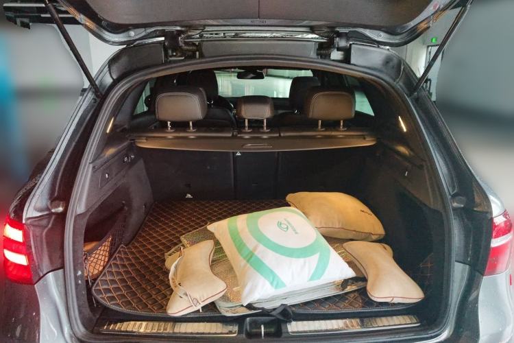 Used Mercedes-Benz GLC 2019 GLC 200 L 4MATIC Trunk