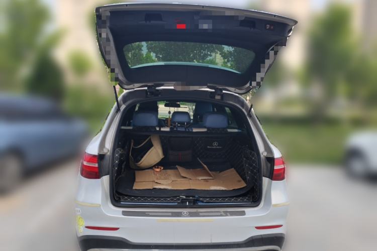 Used Mercedes-Benz GLC 2019 GLC 260 L 4MATIC Dynamic Model Trunk
