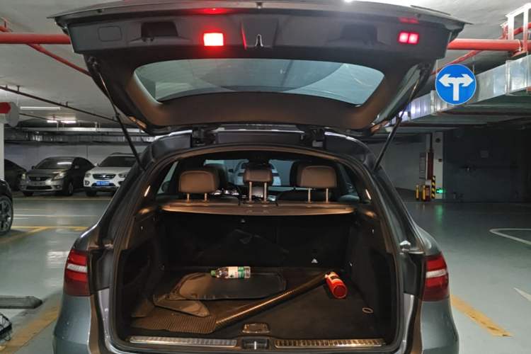Used Mercedes-Benz GLC 2019 Facelift GLC 260 L 4MATIC Luxury Model Trunk