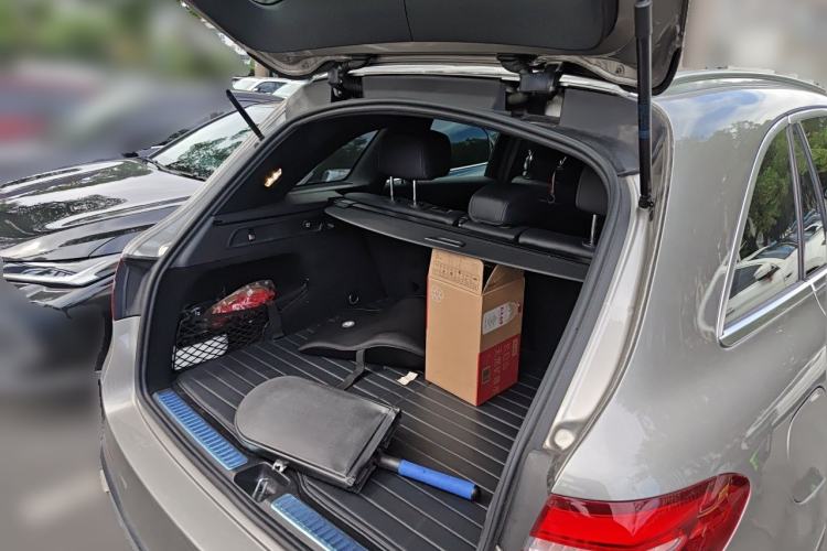 Used Mercedes-Benz GLC 2019 GLC 260 L 4MATIC Luxury Model Trunk