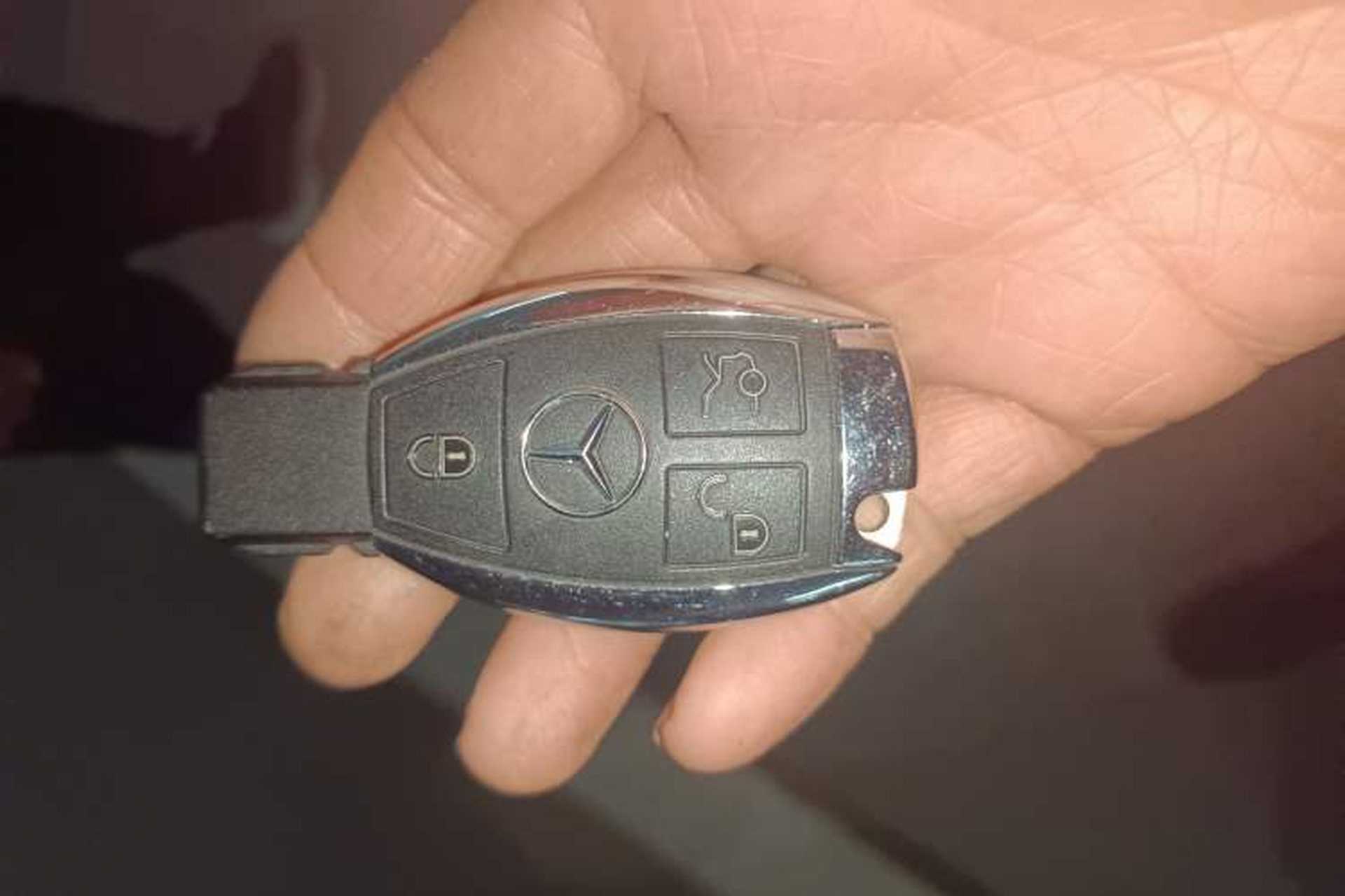 Used Mercedes-Benz GLC 2019 GLC 260 L 4MATIC Dynamic Model Vehicle Key