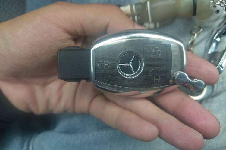 Used Mercedes-Benz GLC 2019 GLC 260 L 4MATIC Luxury Model Vehicle Key