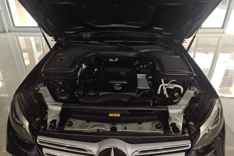Used Mercedes-Benz GLC 2019 Facelift GLC 260 L 4MATIC Luxury Model Engine Bay