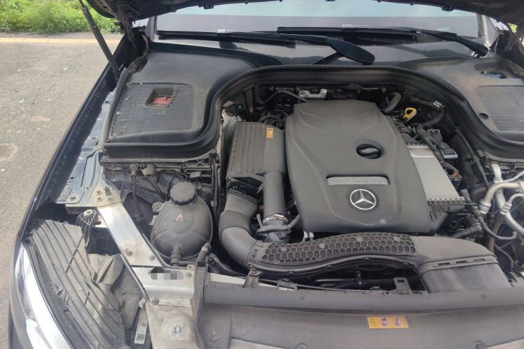Used Mercedes-Benz GLC 2019 GLC 300 L 4MATIC Dynamic Model Engine Bay Right