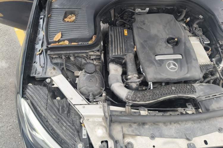 Used Mercedes-Benz GLC 2019 Facelift GLC 260 L 4MATIC Luxury Model Engine Bay Right