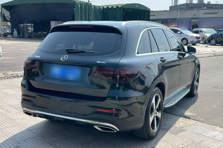 Used Mercedes-Benz GLC 2019 Facelift GLC 260 L 4MATIC Luxury Model Exterior 5