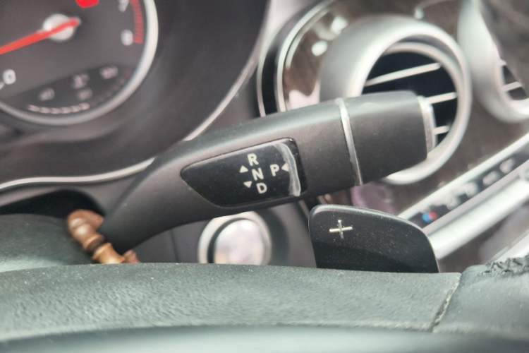 Used Mercedes-Benz GLC 2019 Facelift GLC 260 L 4MATIC Luxury Model Gear Lever