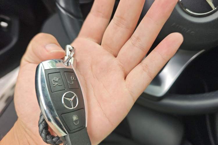 Used Mercedes-Benz GLC 2019 GLC 200 L 4MATIC Interior 1