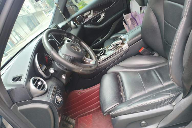 Used Mercedes-Benz GLC 2019 GLC 260 L 4MATIC Dynamic Model Left Front Seat