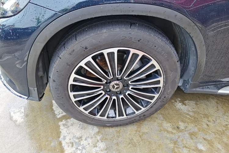 Used Mercedes-Benz GLC 2019 GLC 260 L 4MATIC Dynamic Model Left Front Wheel Hub