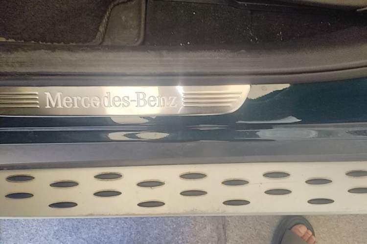 Used Mercedes-Benz GLC 2019 GLC 260 L 4MATIC Dynamic Model Left Side Sill