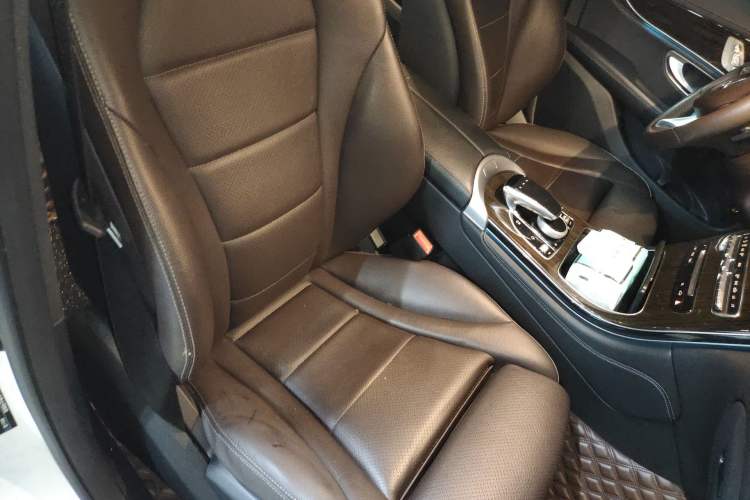 Used Mercedes-Benz GLC 2019 Facelift GLC 260 L 4MATIC Luxury Model Right Front Seat