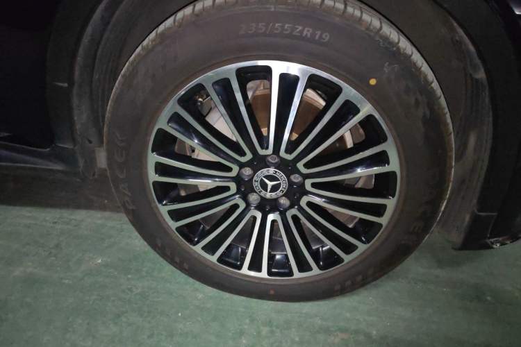Used Mercedes-Benz GLC 2019 GLC 260 L 4MATIC Dynamic Model Right Front Wheel Hub