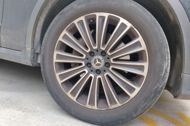 Used Mercedes-Benz GLC 2019 GLC 260 L 4MATIC Dynamic Model Right Front Wheel Hub
