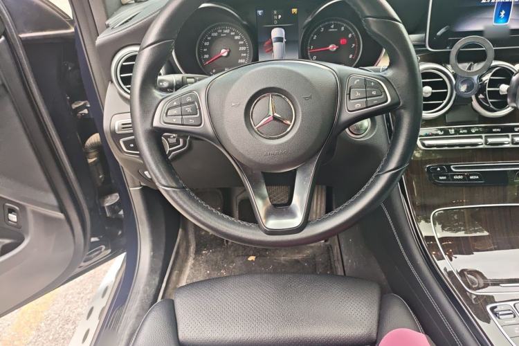 Used Mercedes-Benz GLC 2019 GLC 260 L 4MATIC Dynamic Model Steering Wheel