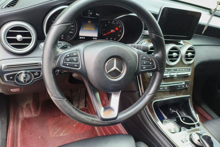 Used Mercedes-Benz GLC 2019 GLC 260 L 4MATIC Dynamic Model Steering Wheel