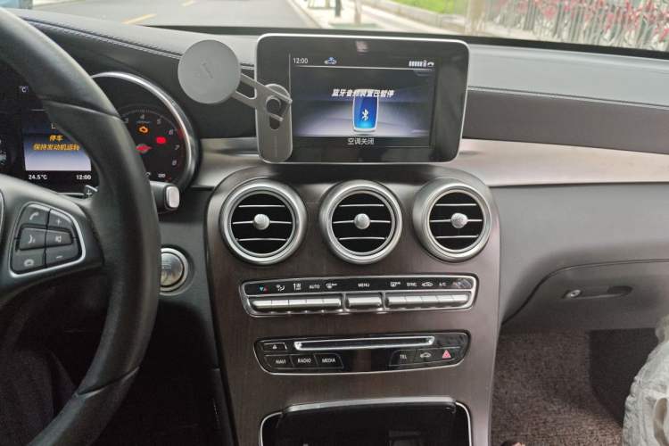 Used Mercedes-Benz GLC 2019 GLC 260 L 4MATIC Luxury Model Audio And AC Panel