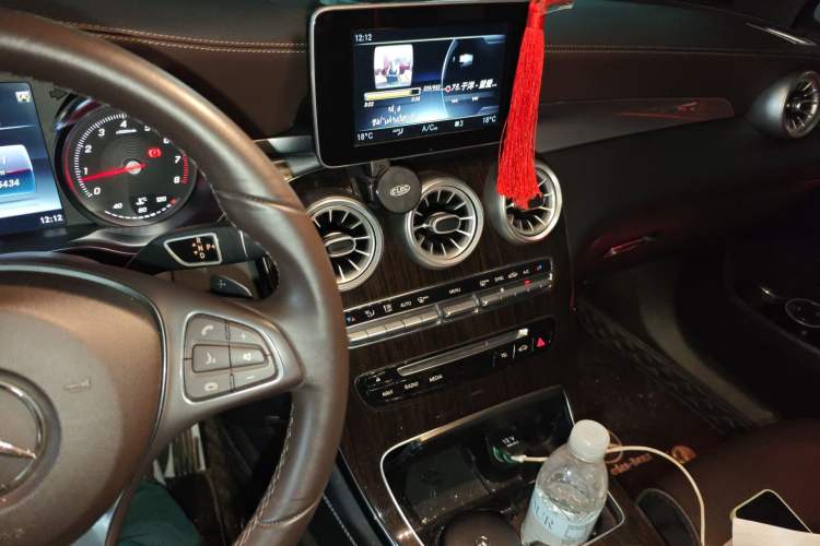 Used Mercedes-Benz GLC 2019 Facelift GLC 260 L 4MATIC Luxury Model Audio And AC Panel
