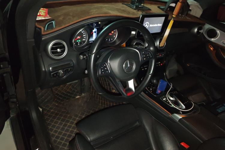 Used Mercedes-Benz GLC 2019 GLC 200 L 4MATIC Center Console