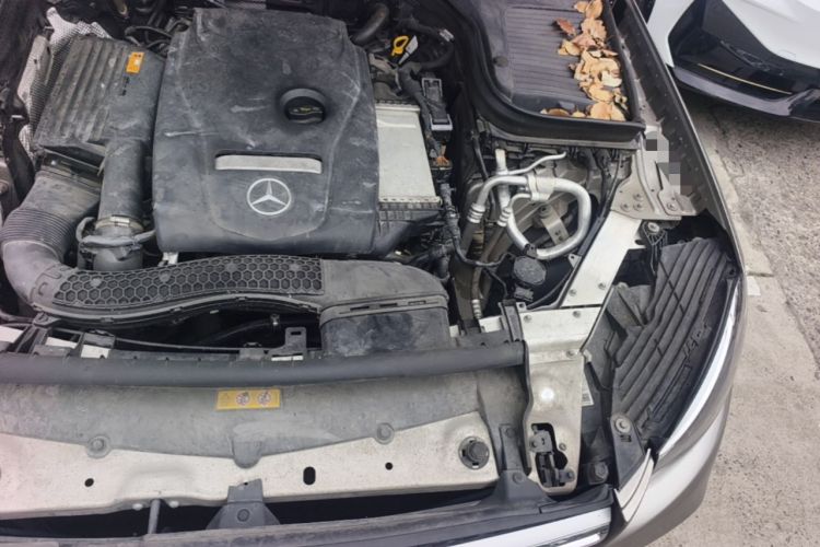 Used Mercedes-Benz GLC 2019 GLC 260 L 4MATIC Dynamic Model Engine Bay Left