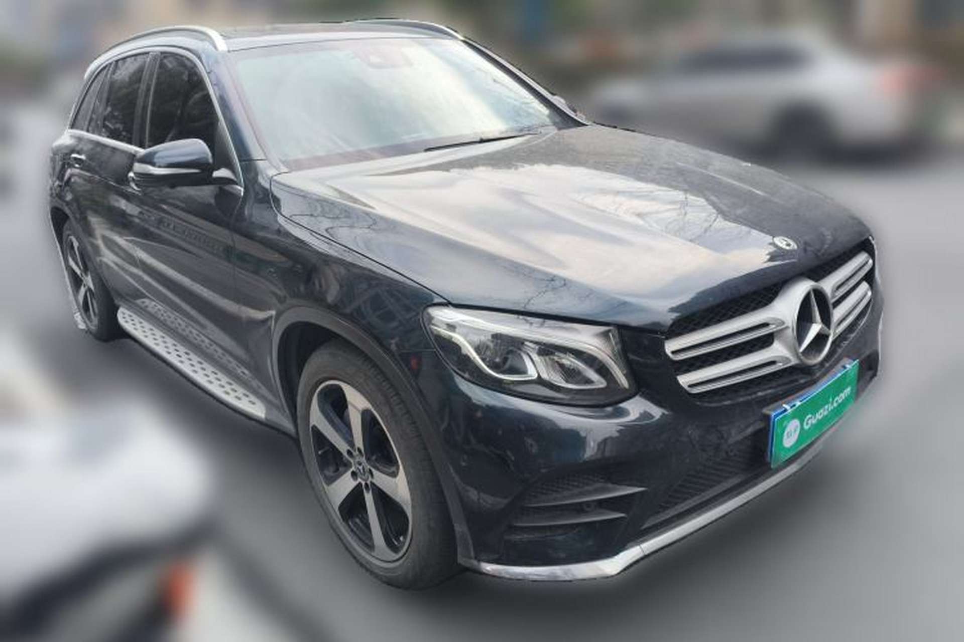 Used Mercedes-Benz GLC 2019 Facelift GLC 260 L 4MATIC Luxury Model Front Right 45 Deg