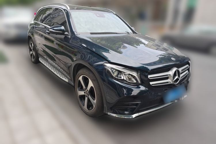 Used Mercedes-Benz GLC 2019 GLC 260 L 4MATIC Luxury Model Front Right 45 Deg
