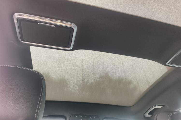 Used Mercedes-Benz GLC 2019 GLC 260 L 4MATIC Dynamic Model Headliner