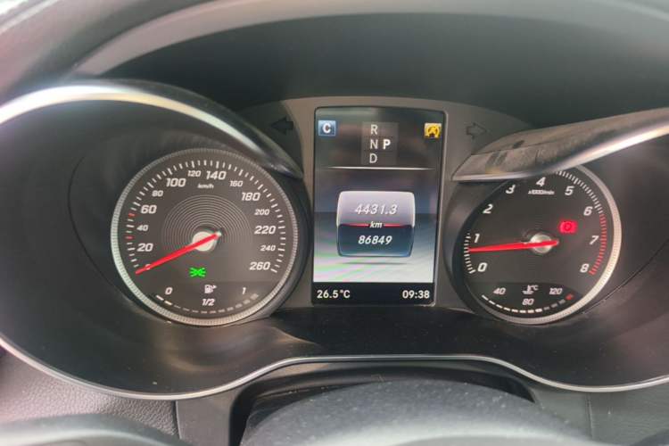 Used Mercedes-Benz GLC 2019 GLC 260 L 4MATIC Dynamic Model Instrument Cluster