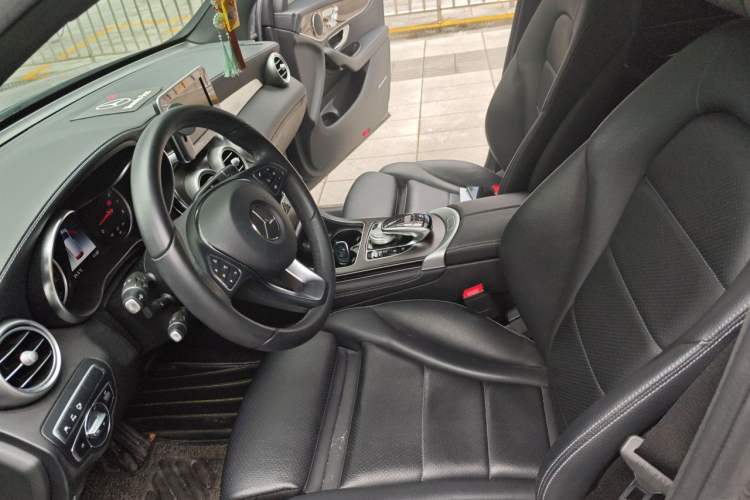 Used Mercedes-Benz GLC 2019 GLC 260 L 4MATIC Luxury Model Left Front Seat