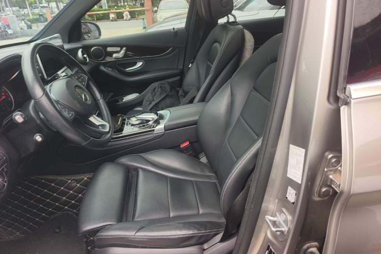 Used Mercedes-Benz GLC 2019 GLC 260 L 4MATIC Dynamic Model Left Front Seat