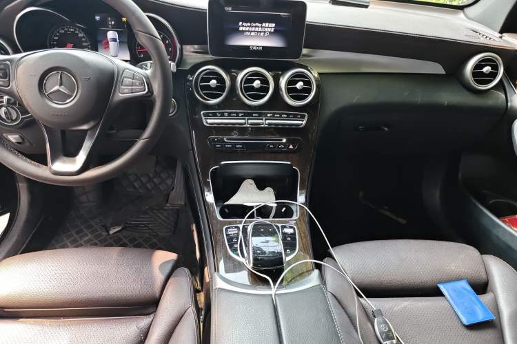 Used Mercedes-Benz GLC 2019 GLC 260 L 4MATIC Dynamic Model Audio And AC Panel