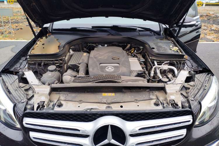 Used Mercedes-Benz GLC 2019 Facelift GLC 260 L 4MATIC Luxury Model Engine Bay