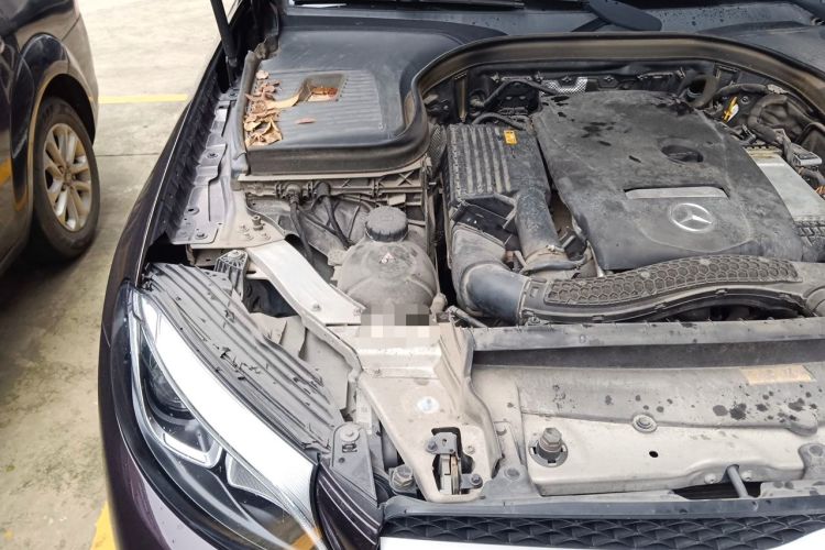 Used Mercedes-Benz GLC 2019 GLC 260 4MATIC Luxury Model Engine Bay Right
