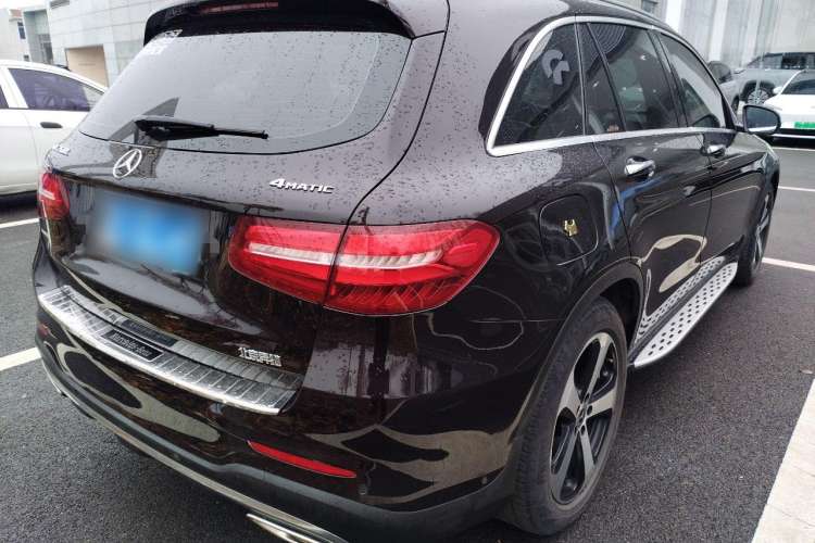 Used Mercedes-Benz GLC 2019 Facelift GLC 260 L 4MATIC Luxury Model Rear Right 45 Deg