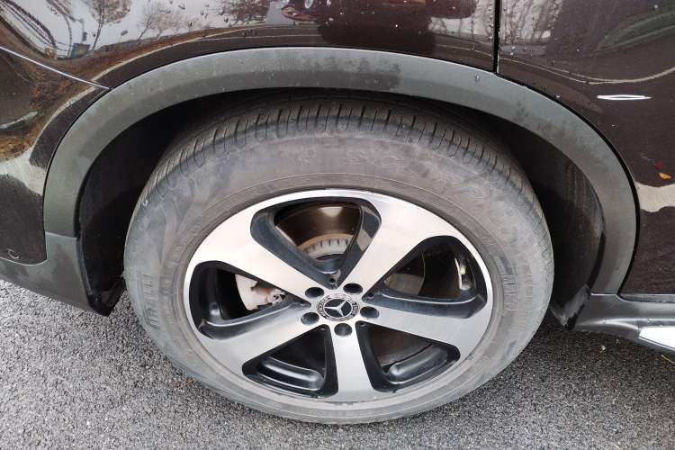 Used Mercedes-Benz GLC 2019 Facelift GLC 260 L 4MATIC Luxury Model Right Rear Wheel Hub