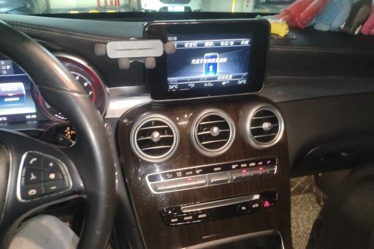 Used Mercedes-Benz GLC 2019 GLC 260 L 4MATIC Luxury Model Audio And AC Panel