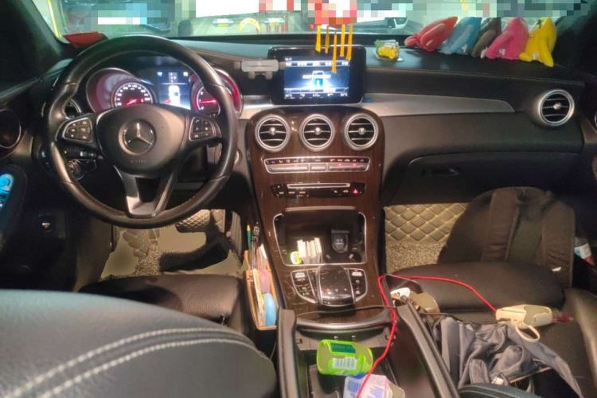 Used Mercedes-Benz GLC 2019 GLC 260 L 4MATIC Luxury Model Center Console