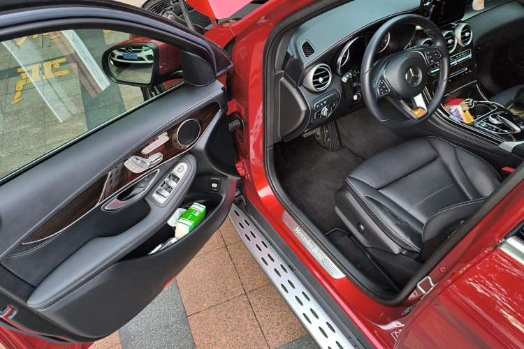 Used Mercedes-Benz GLC 2019 Facelift GLC 260 L 4MATIC Luxury Model Driver Seat
